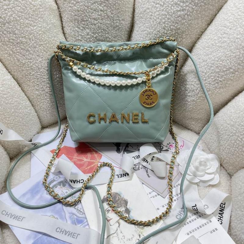 Chanel Handbags 650